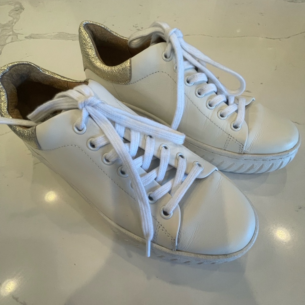 SOFFT SNEAKERS 8.5